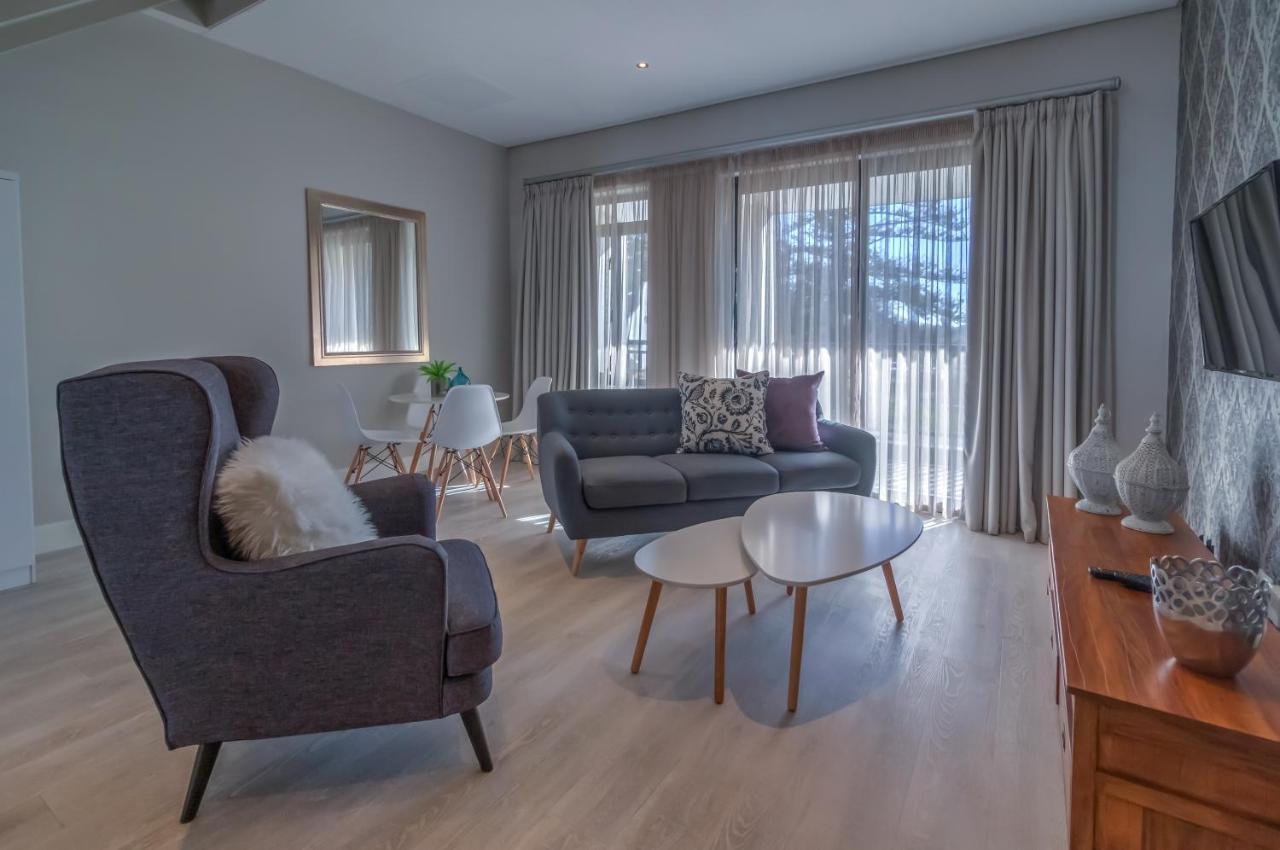 Apartment Crossfire @