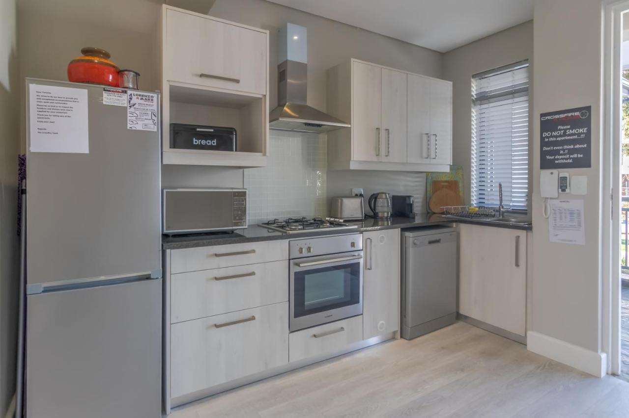 Apartment Crossfire @