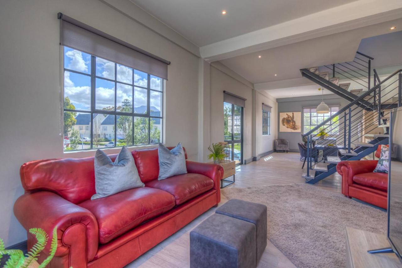 Apartment Crossfire @ Somerset West