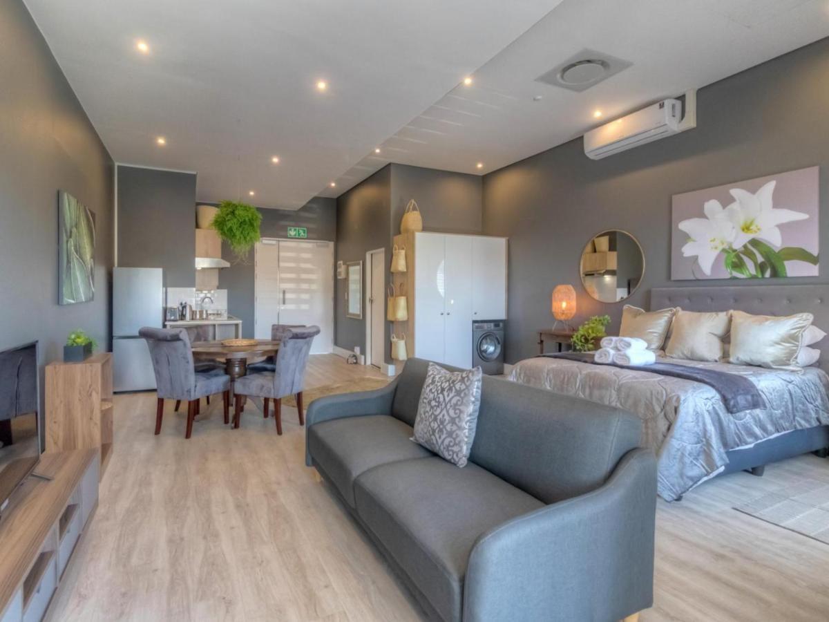 Crossfire @ Apartment Somerset West